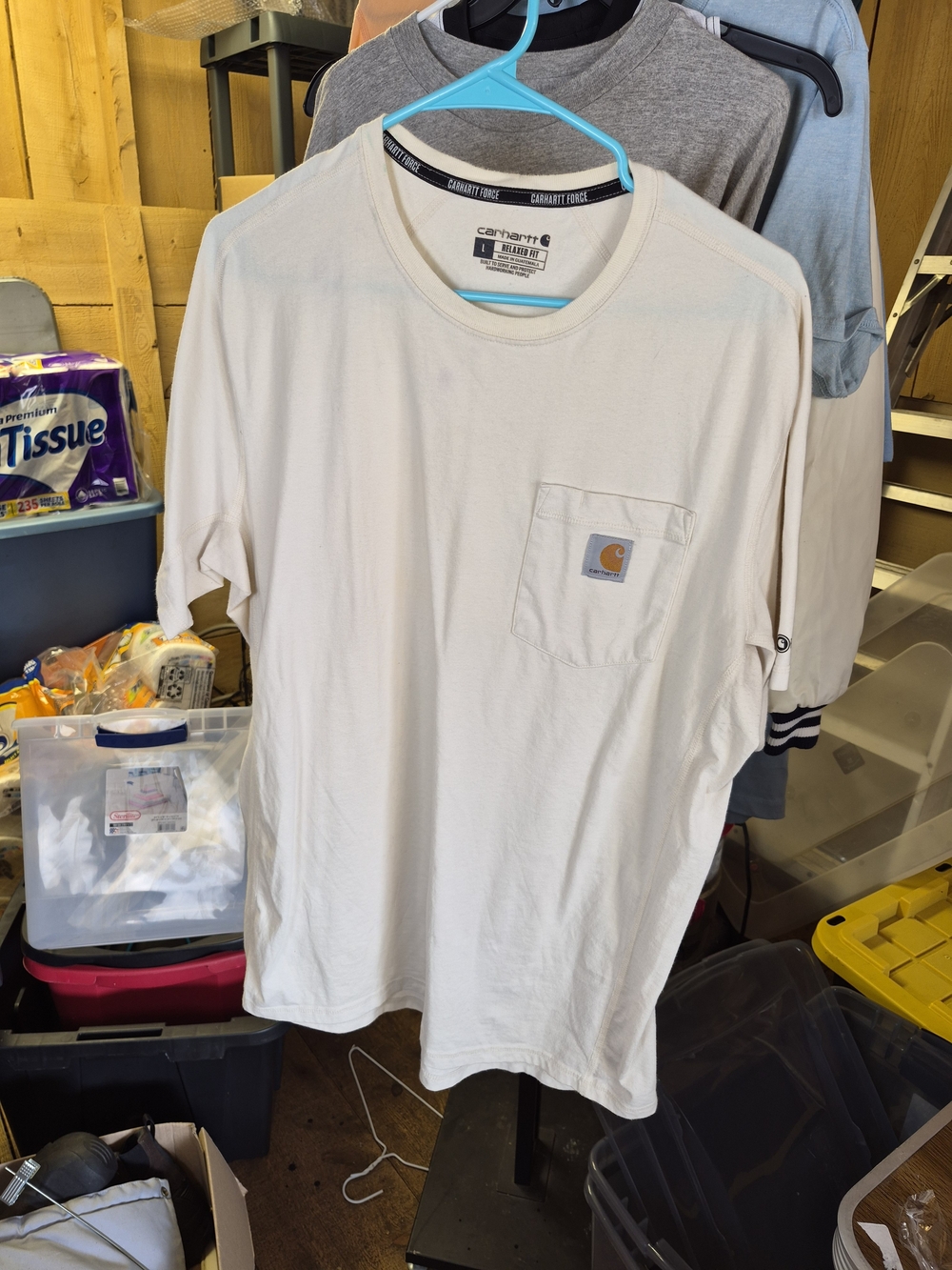Carhartt Men’s Short Sleeve Pocket Tee in Off-White/Cream Bin 51